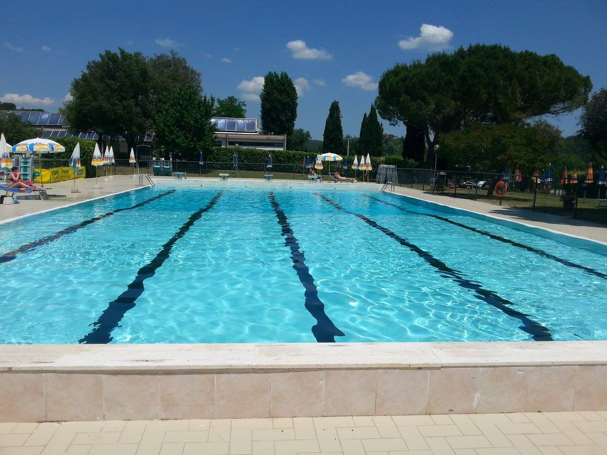Apertura stagionale della piscina comunale di Pianella: riprendono le attività da sabato 15 giugno al 31 agosto 